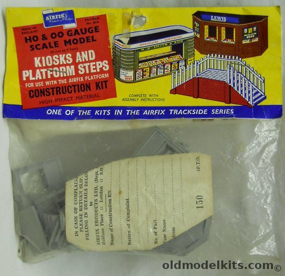 Airfix 1/87 Kiosks and Platform Steps - HO and OO Scale - T1 Logo, 4018 plastic model kit